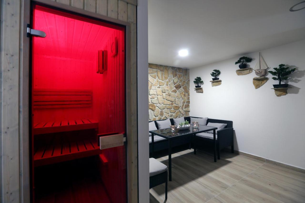 Wellness Penzion Kristyna - Acko 尼斯河畔赫拉德克 外观 照片