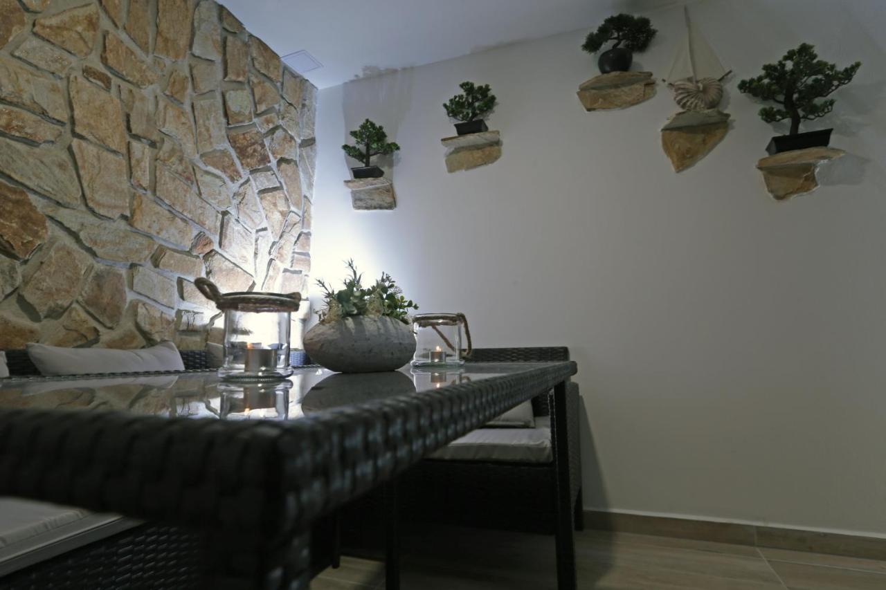 Wellness Penzion Kristyna - Acko 尼斯河畔赫拉德克 外观 照片